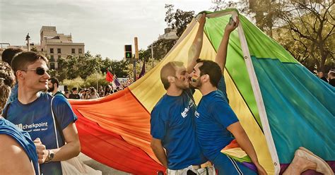 gays en barcelona|Guía Gay de Barcelona 2024